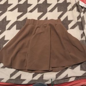 Beige fancy skirt